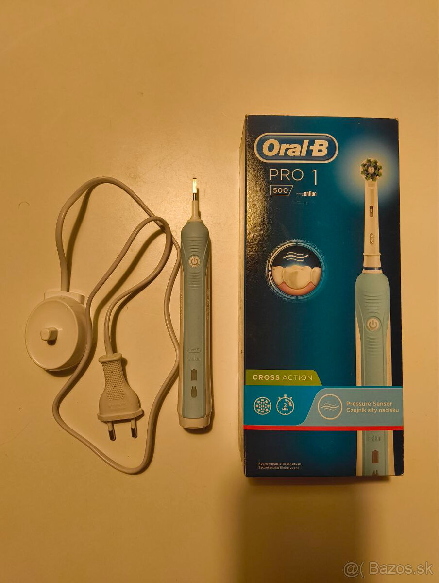 Elektricke zubne kefky Oral-B PRO1 500