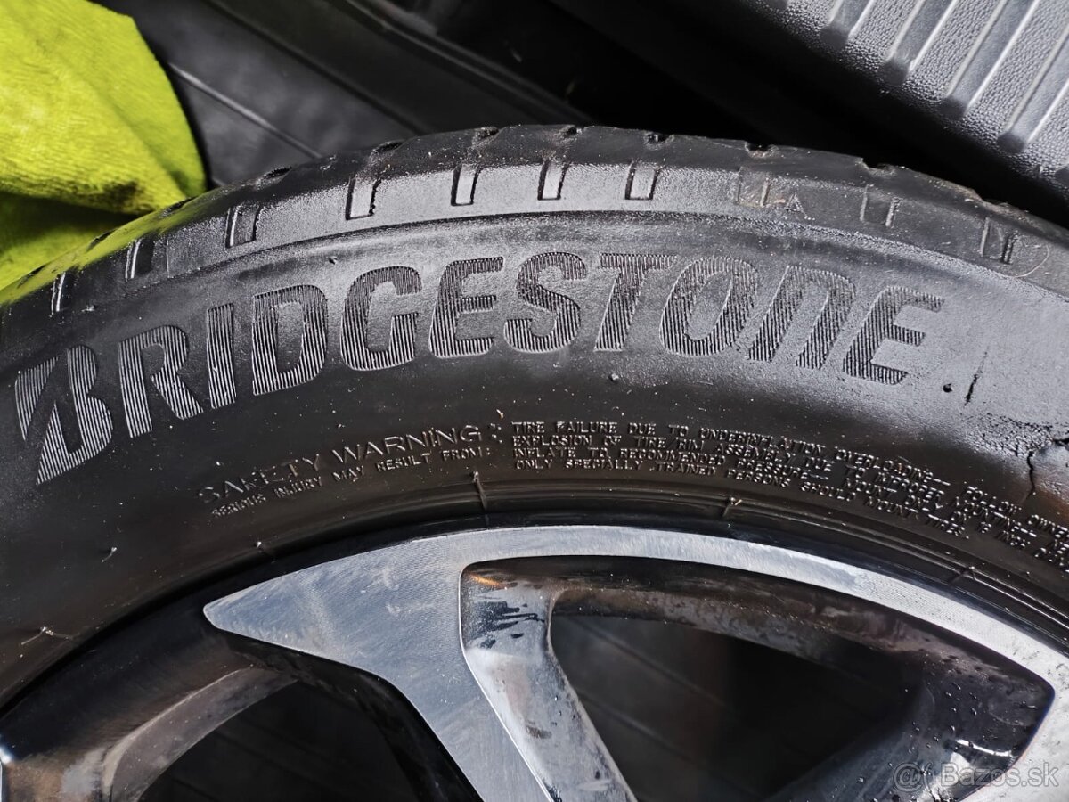 Bridgestone 195/60 r16 celoročné