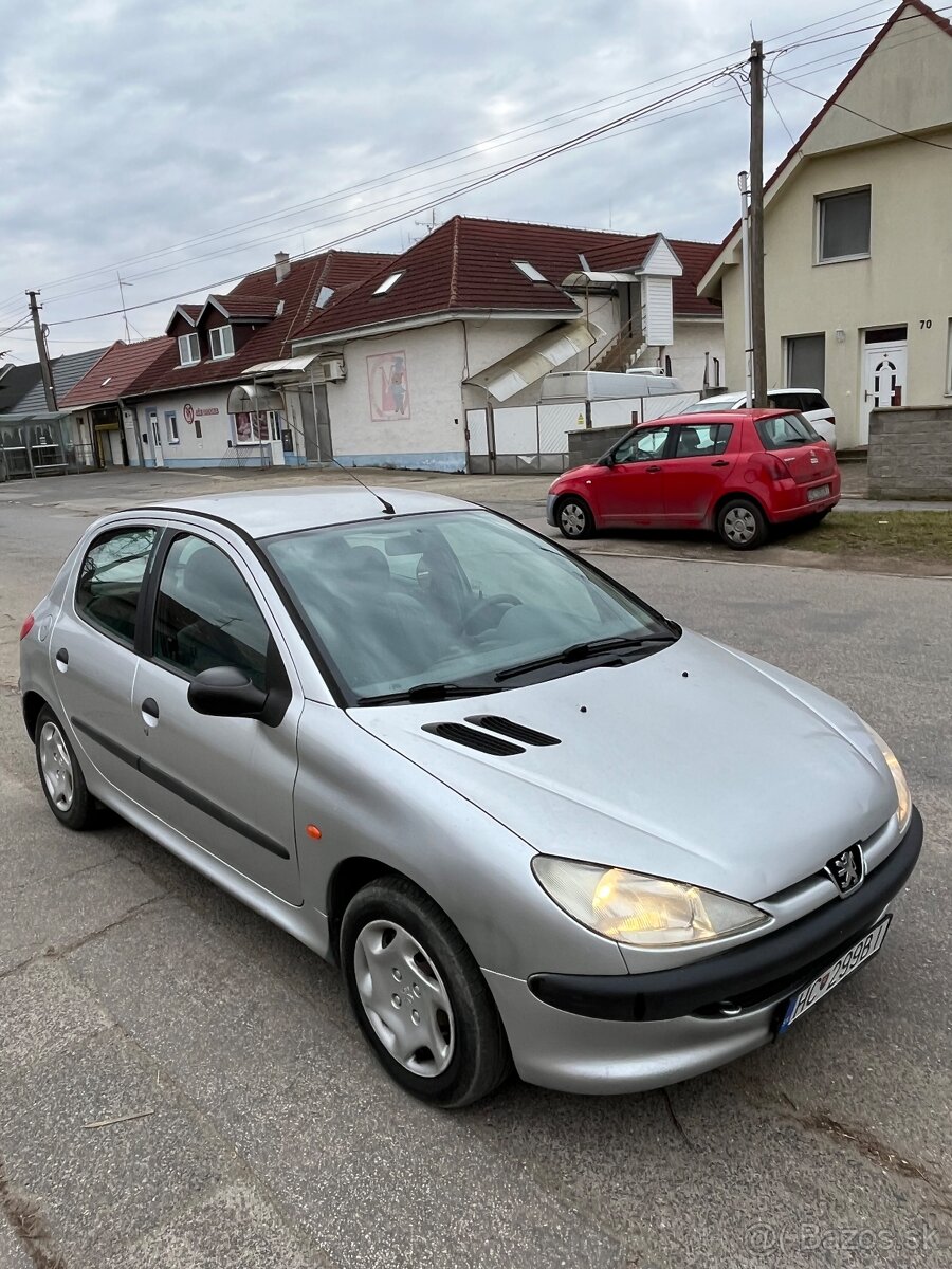 Predám Peugeot 206