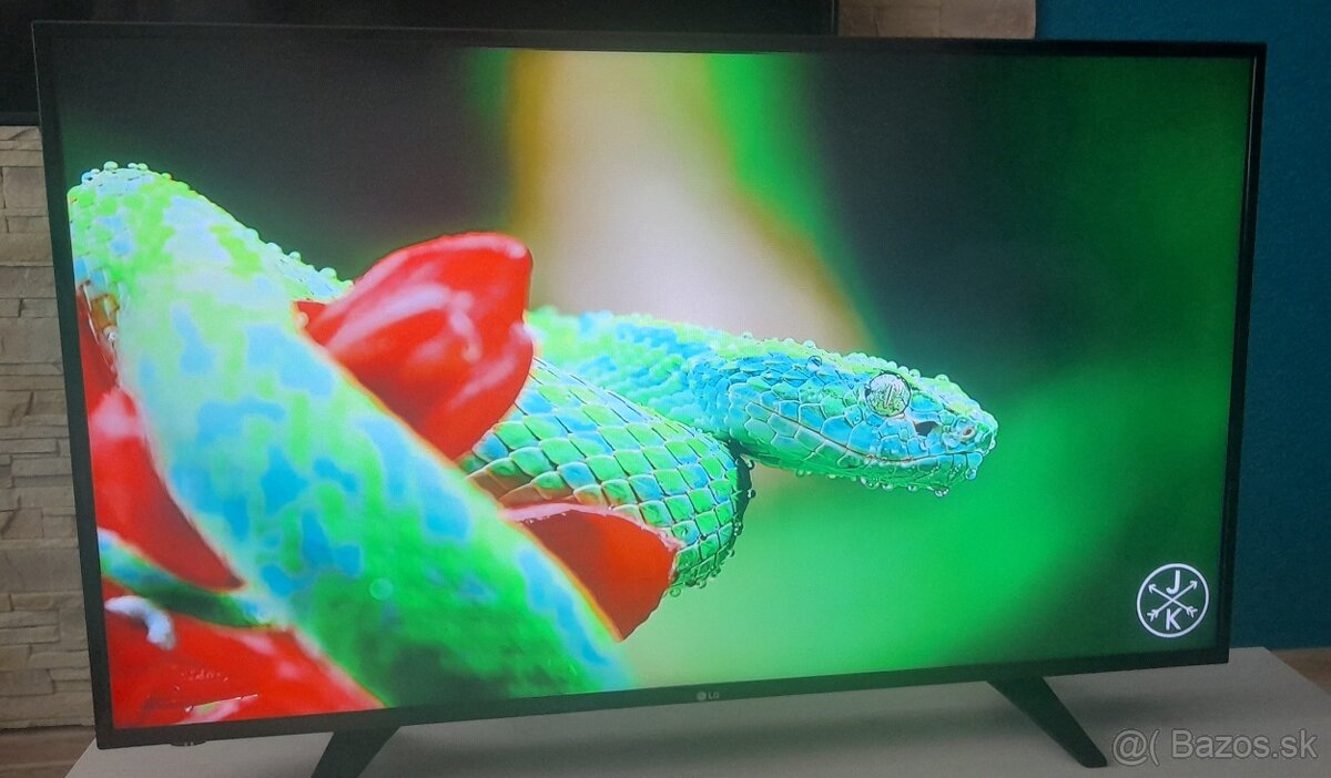 LED televízor 109 cm, LG