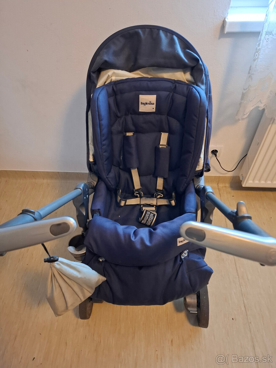 Inglesina Zippy free + autosedačka so základňou