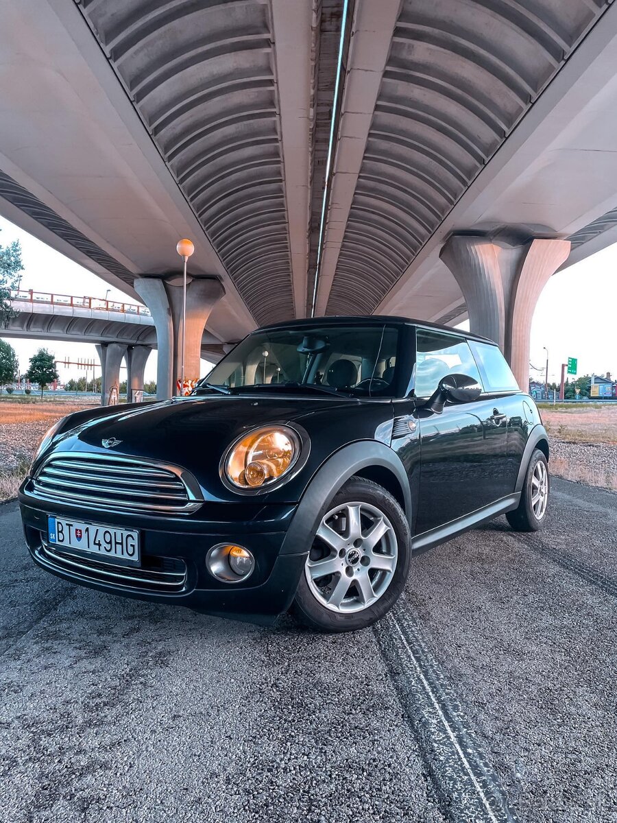 MINI COOPER 1.4 70KW