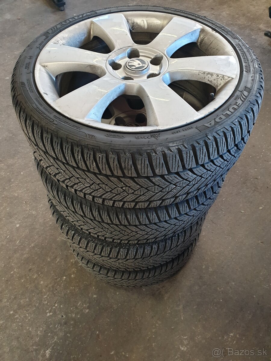 Predam 18 elekt+zimne gumy FULDA 225/40r18 LUNA