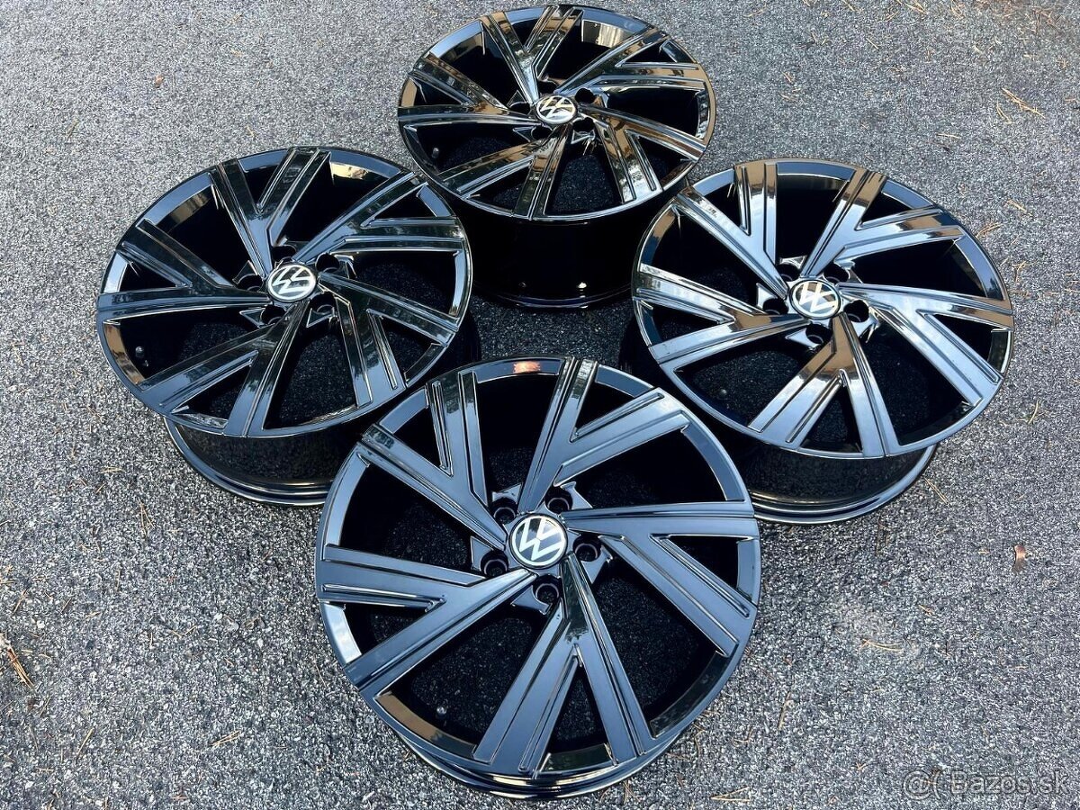 ORIGINAL VW GOLF VIII DISKY 5x112 R18 BLACK