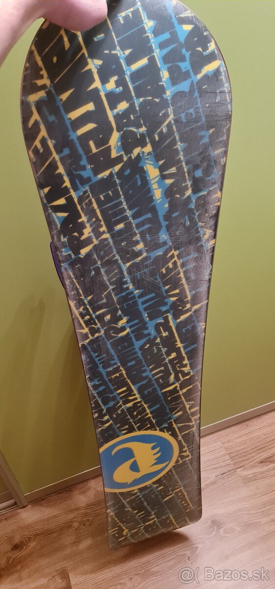 snowboard damsky 149cm