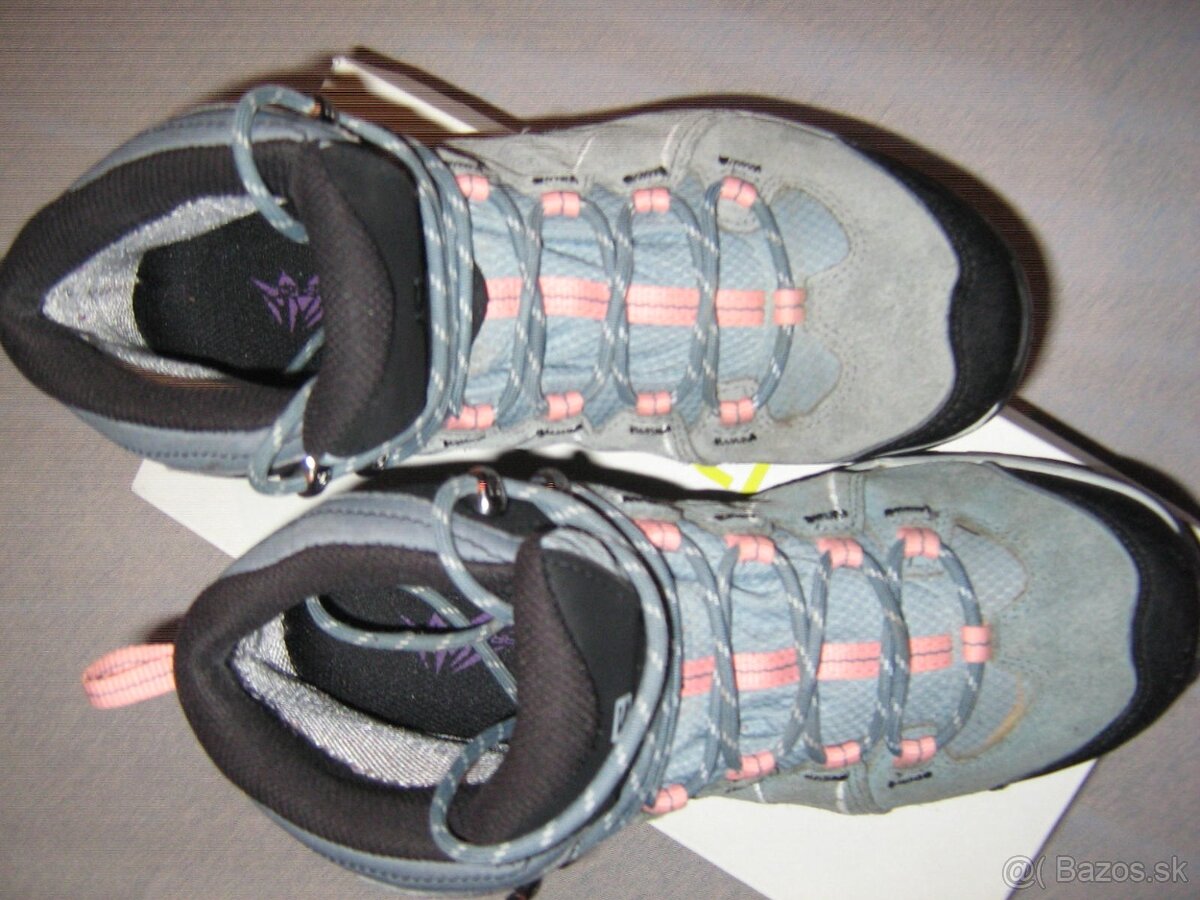 SALOMON-GORETEX VEL. 38