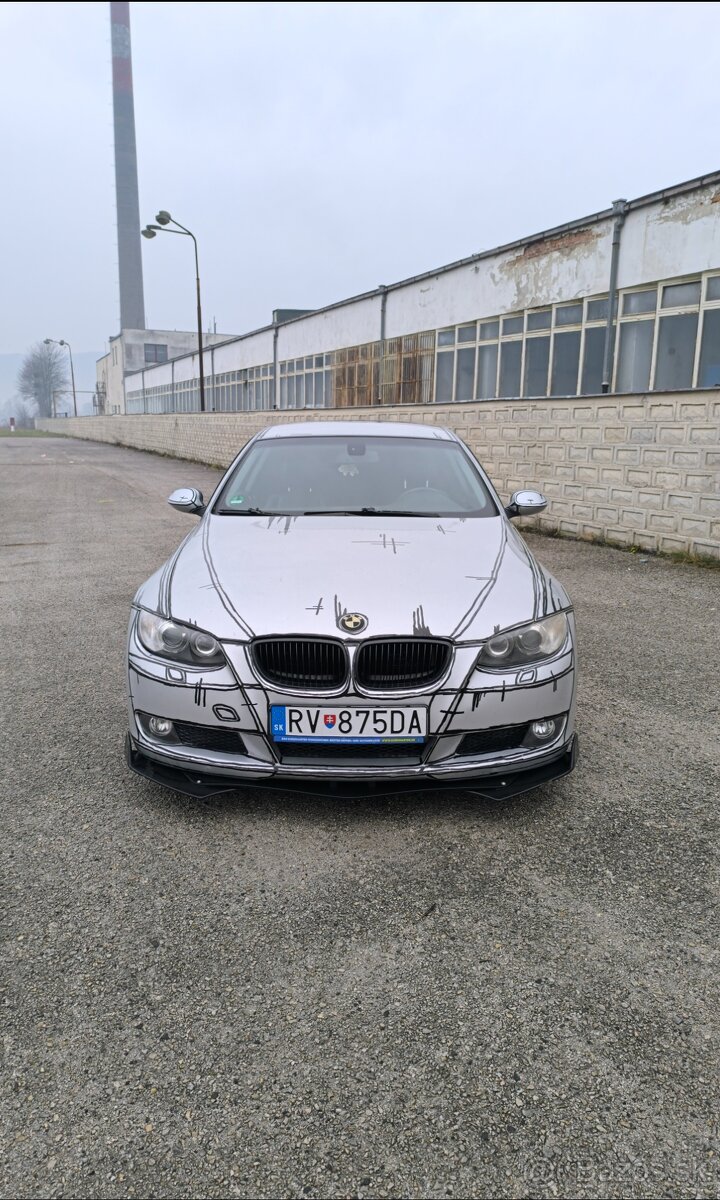 BMW E92 320i