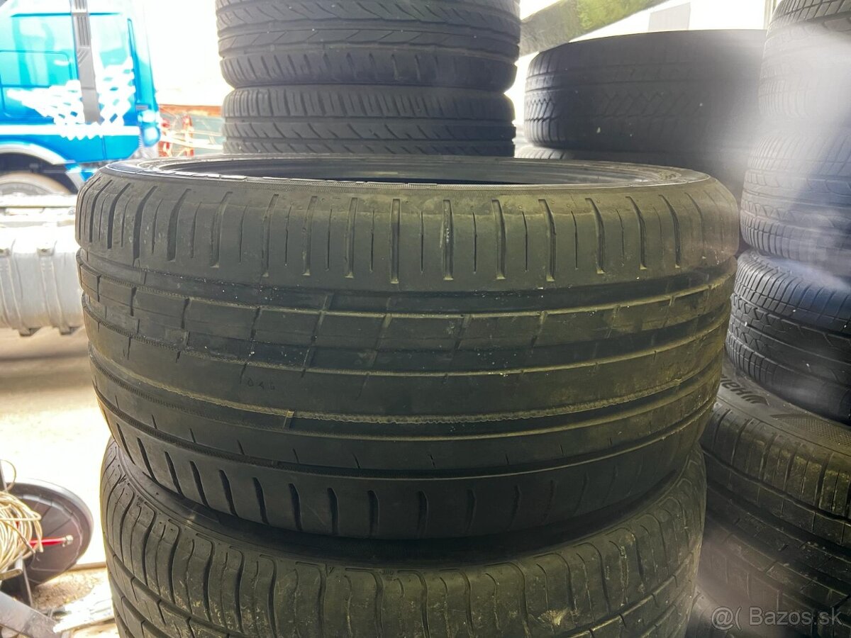 Nokian Powerproof SUV 275/40 R20