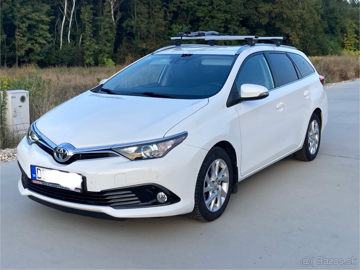 Toyota Auris Touring Sports