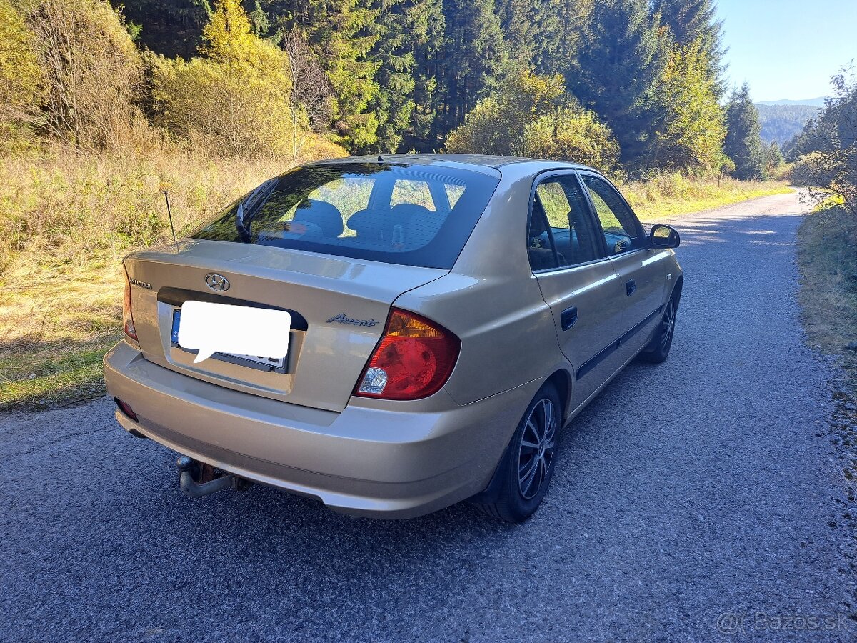 Hyundai accent  1.4. 61 kw  160 tis Najazdené