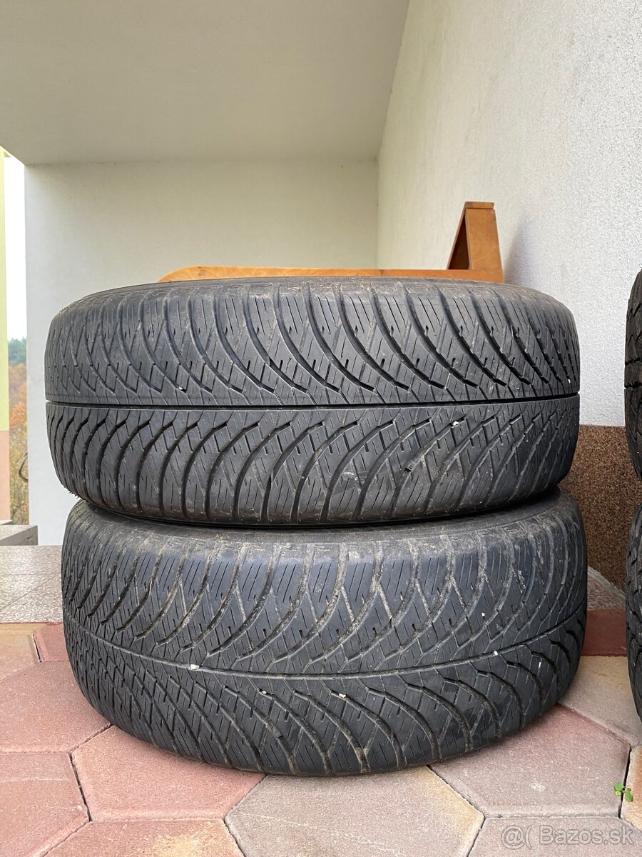 235/60 R16 100H AW21 Yokohama BluEarth 4S