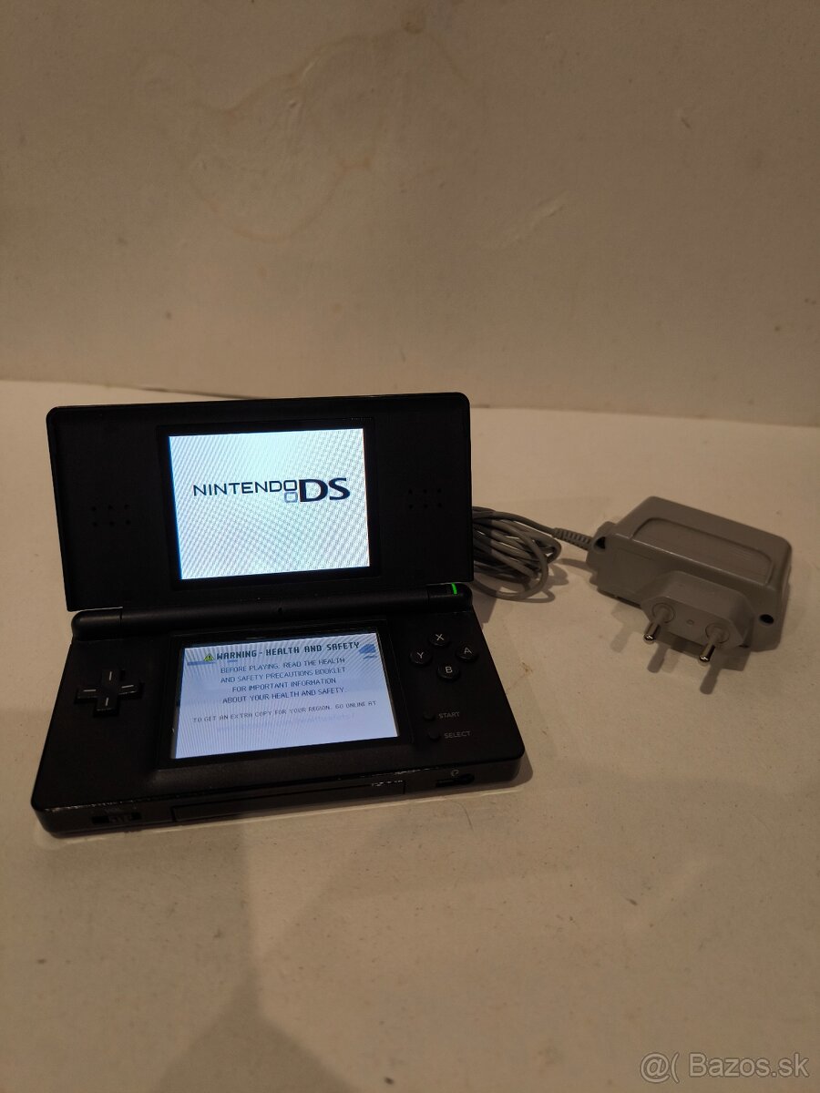 Nintendo DS Lite