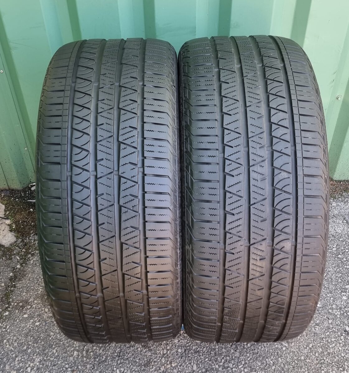 Celoročne pneumatiky Continental 275/40R22