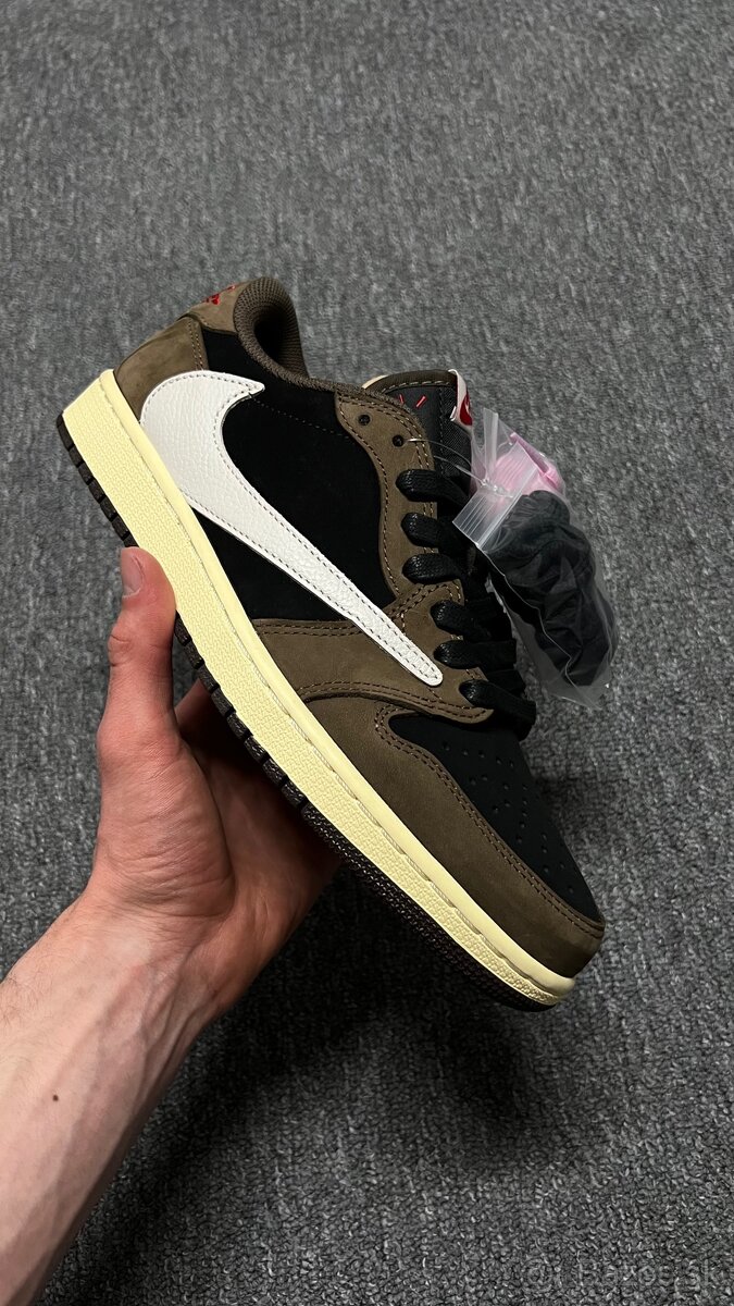 Nike x Travis Scott Air Jordan 1 Low