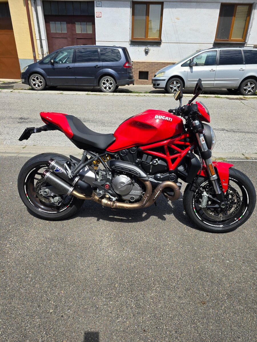 Ducati Monster 821