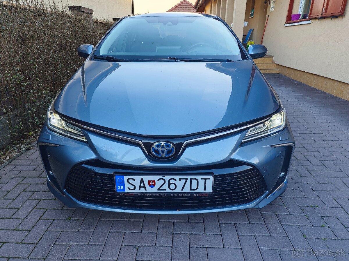 Toyota Corolla Hybrid Executive+VIP len 75 000 km