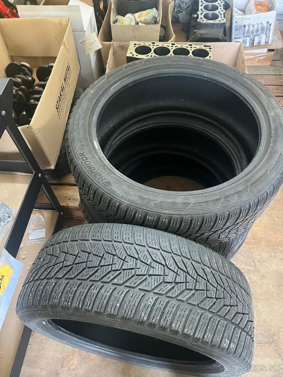 235/45 R19 99V Hankook zimné