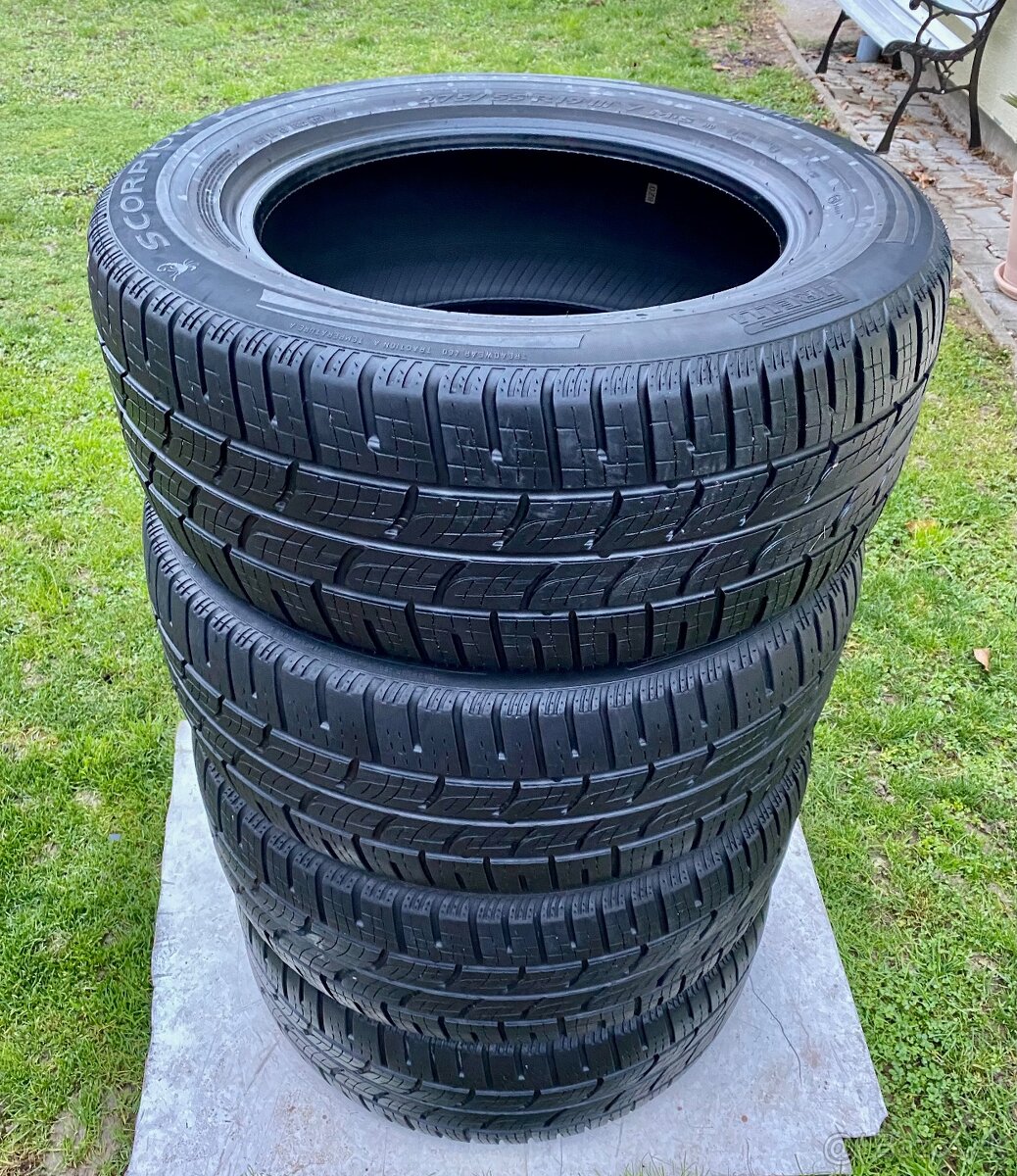 275/55 r19 letné offroad Pirelli 111V