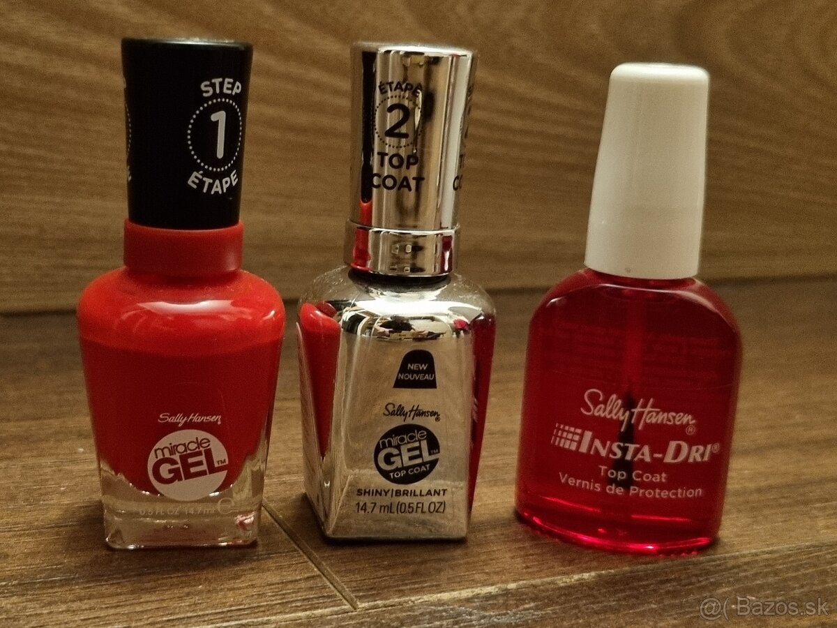 Lak na nechty značky Sally Hansen