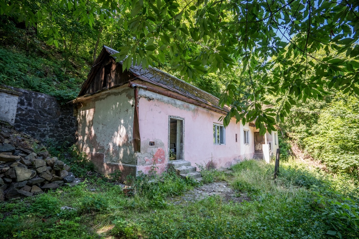 Chalupa v širšom centre Banskej Štiavnice