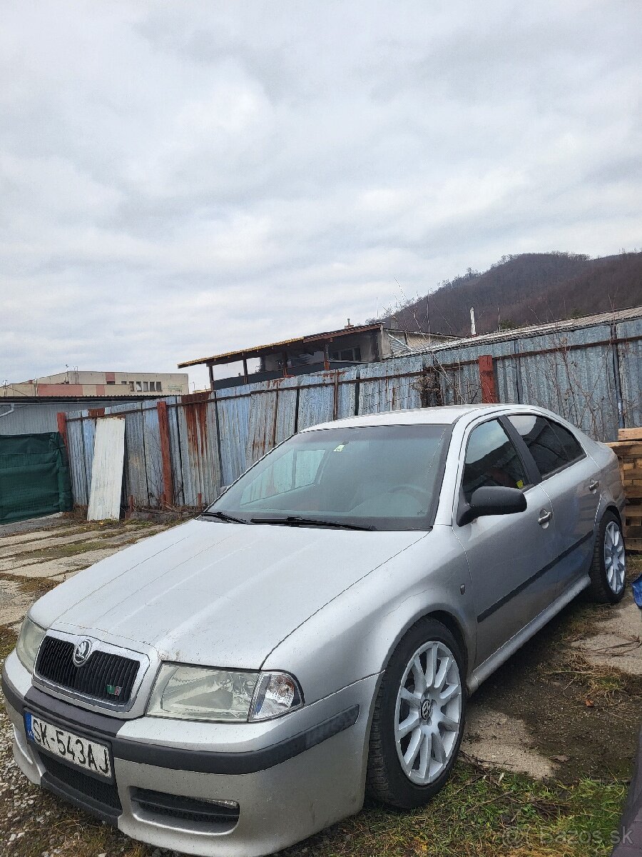 Škoda Octavia 1.8 T RS (Originál) Čítať celý inzerát