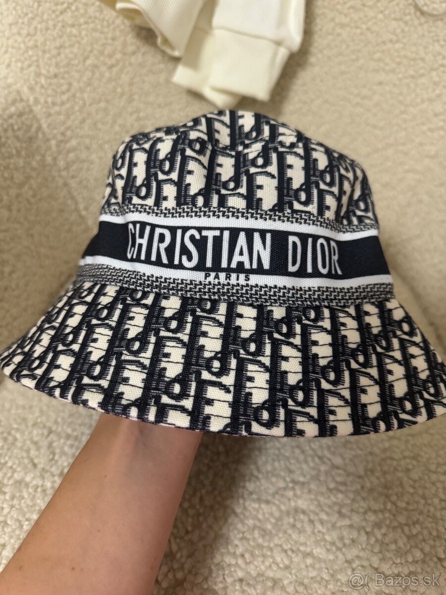 Klobuk Christian Dior