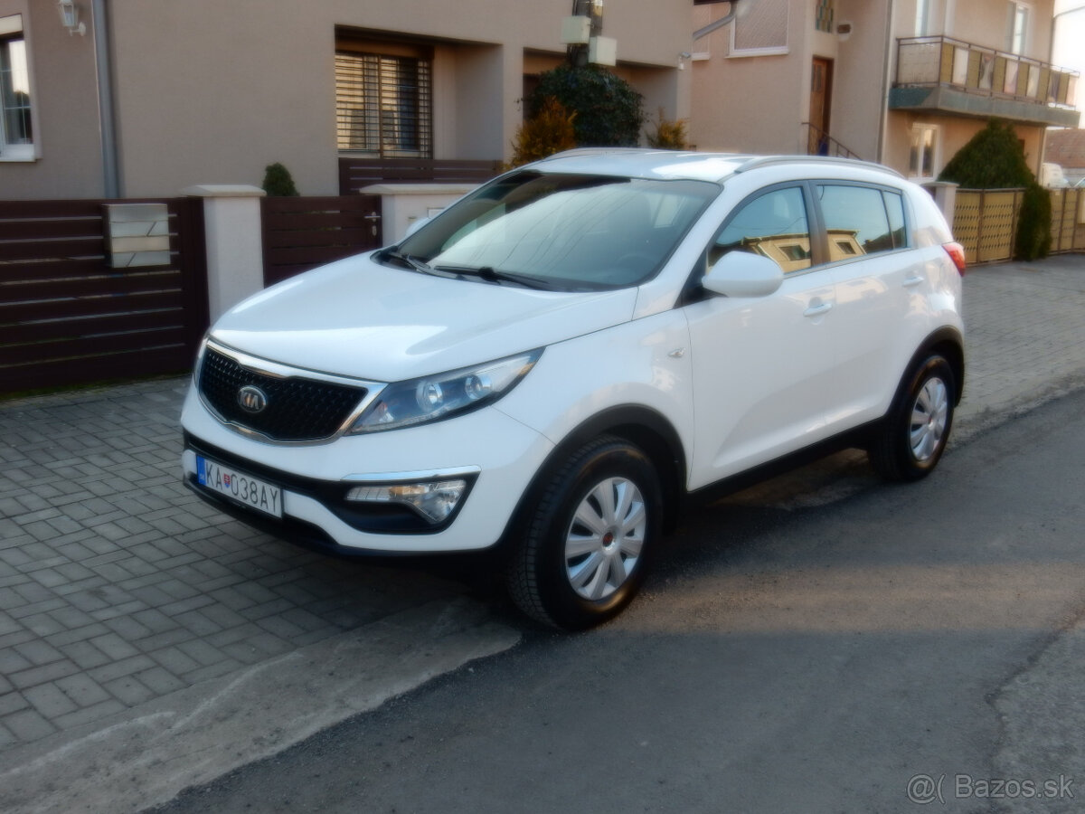 PREDAM KIA SPORTAGE 1.6 BENZIN 99KW.ROK 4/2015.naj.167150km.