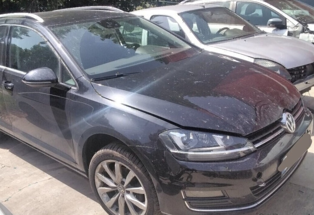 Volkswagen Golf VII 2.0 TDI 2014 Predám Motor CRB, TRYSKY