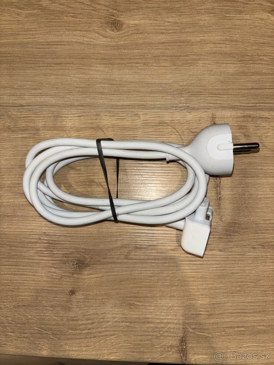 Apple predlzovaci kabel k nabijacke macbooku