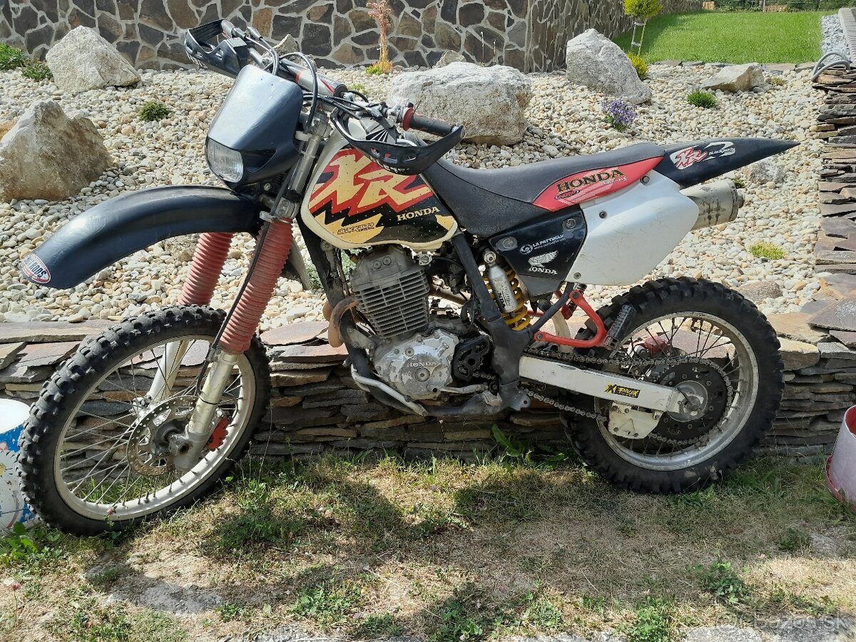 Predam Honda XR 400