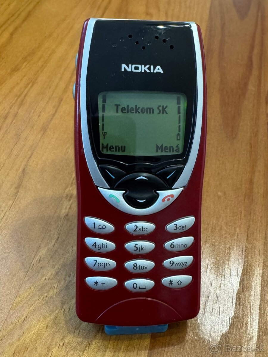 Nokia 8210