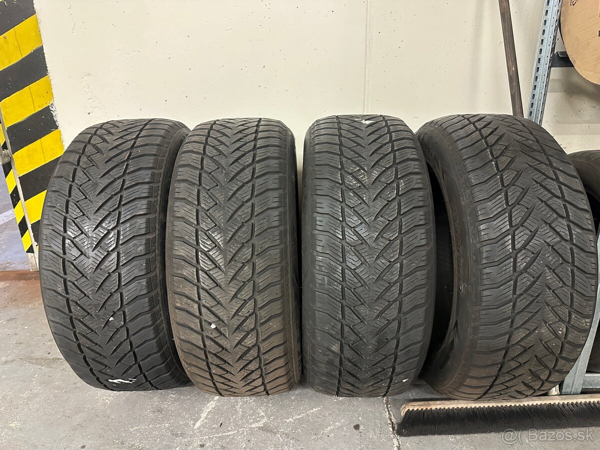 255/55 r19 good year ultragrip +