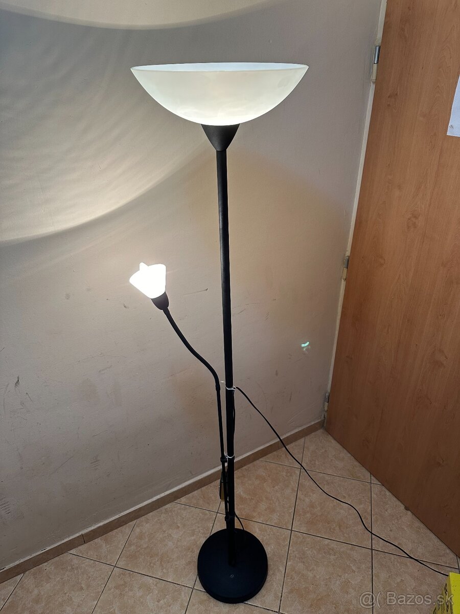 Stojacia Stmievajúca Lampa Massive