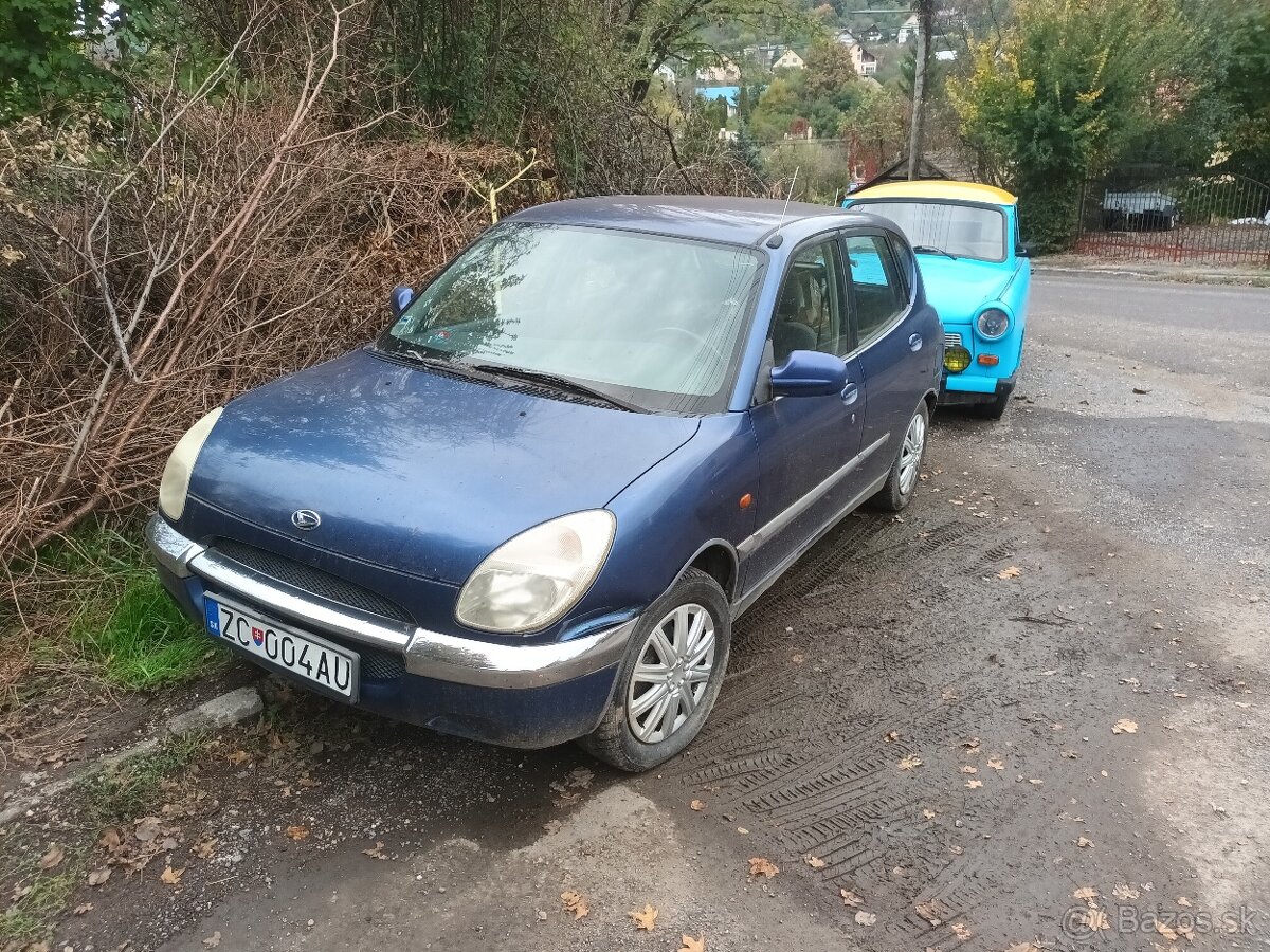 Predam popripade rozpredám Daihatsu sirion 1.0 4x4