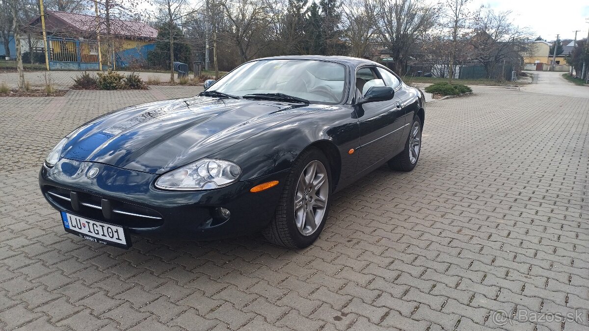 Jaguar xk8