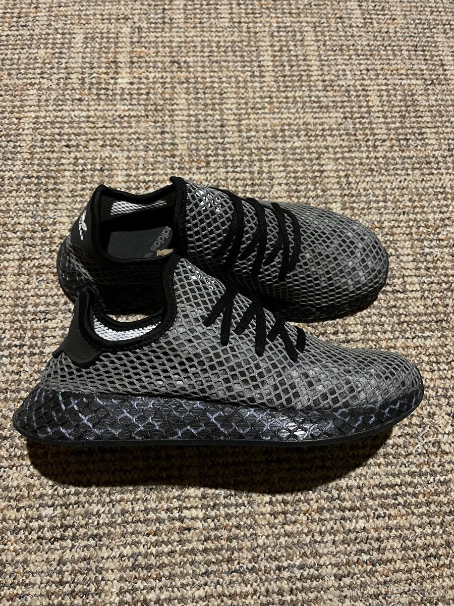 Adidas Deerupt, velikost 44