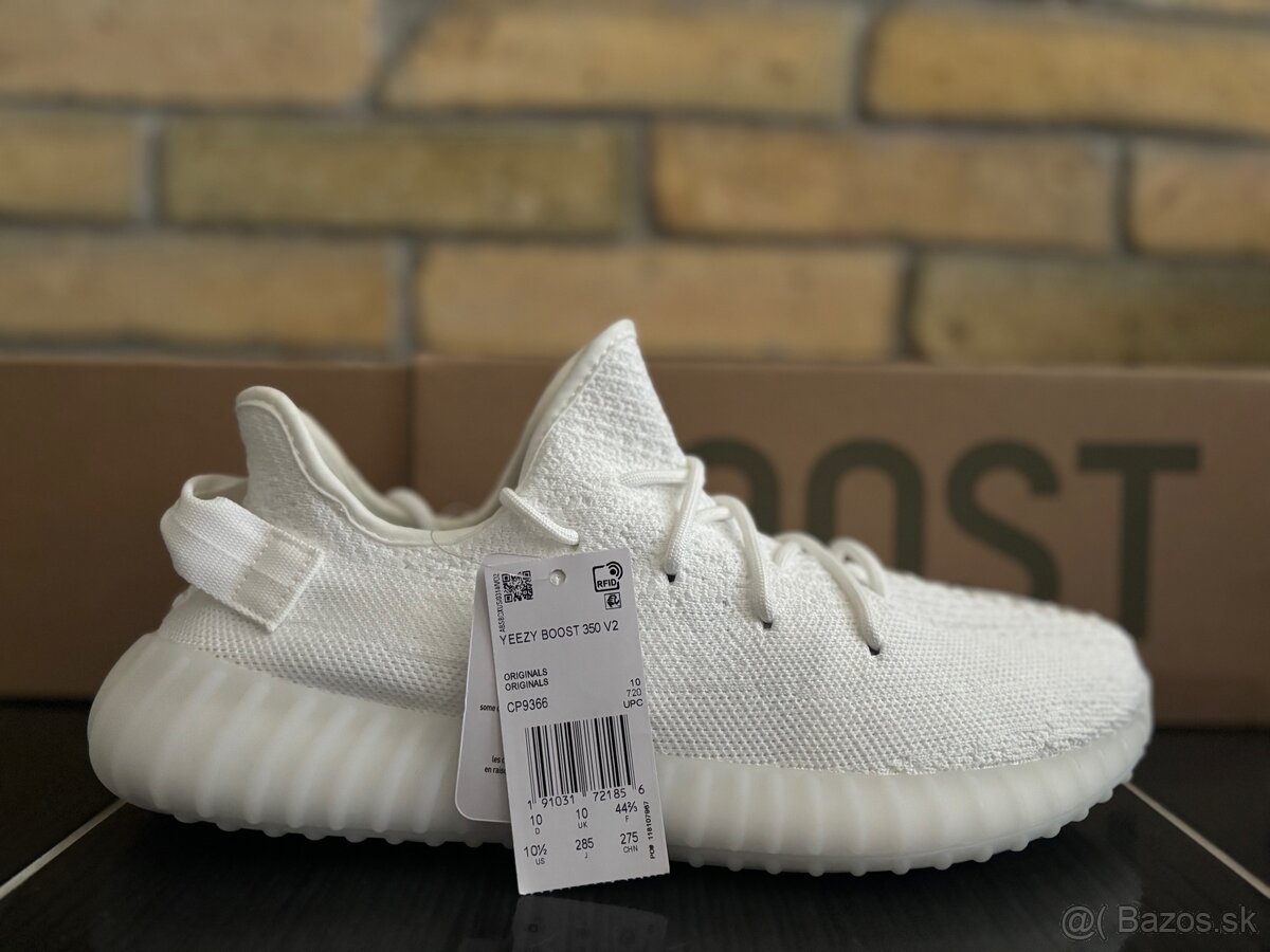 Yeezy 350 v2 triple white