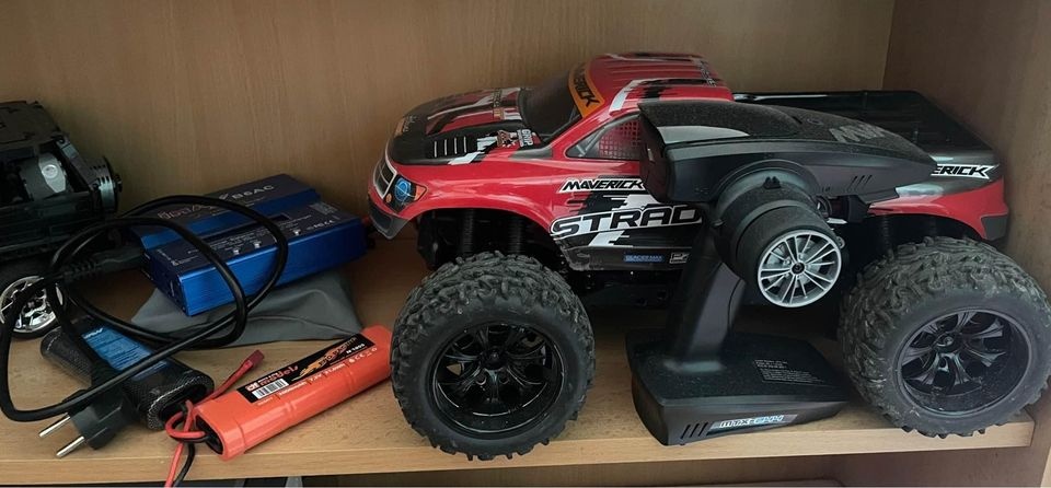 Maverick Strada MT 1/10 RTR Brushless Electric Monster 4x4