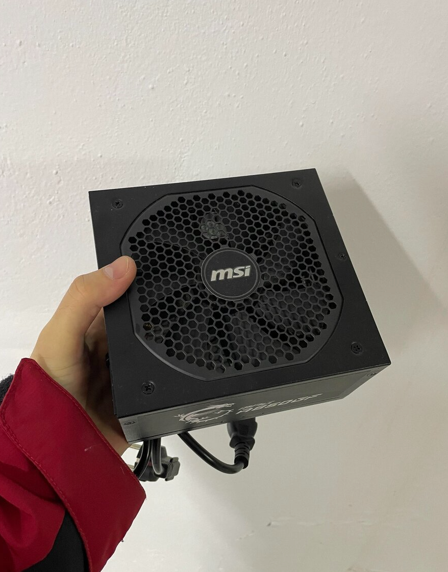 MSI 850 zdroj