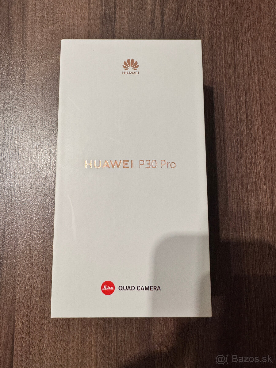 📱✨ Predám zachovalý Huawei P30 Pro – 6GB/128GB, Aurora