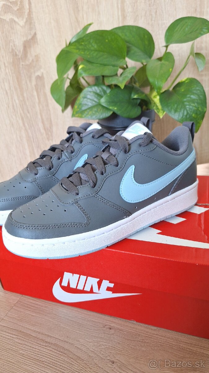 Tenisky Nike 37.5