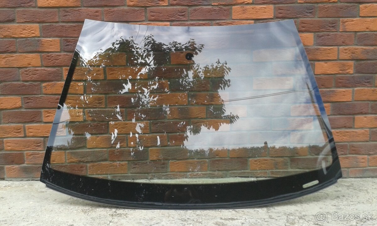 Čelné sklo Škoda Fabia 1