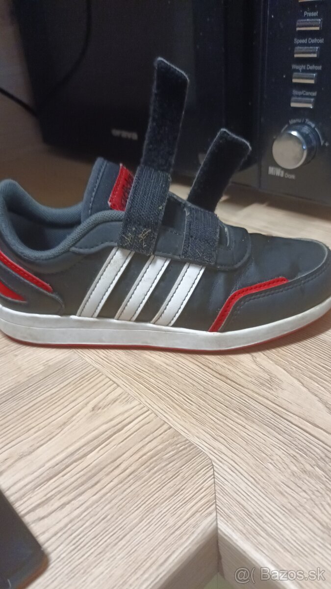 Zachovale tenisky Adidas