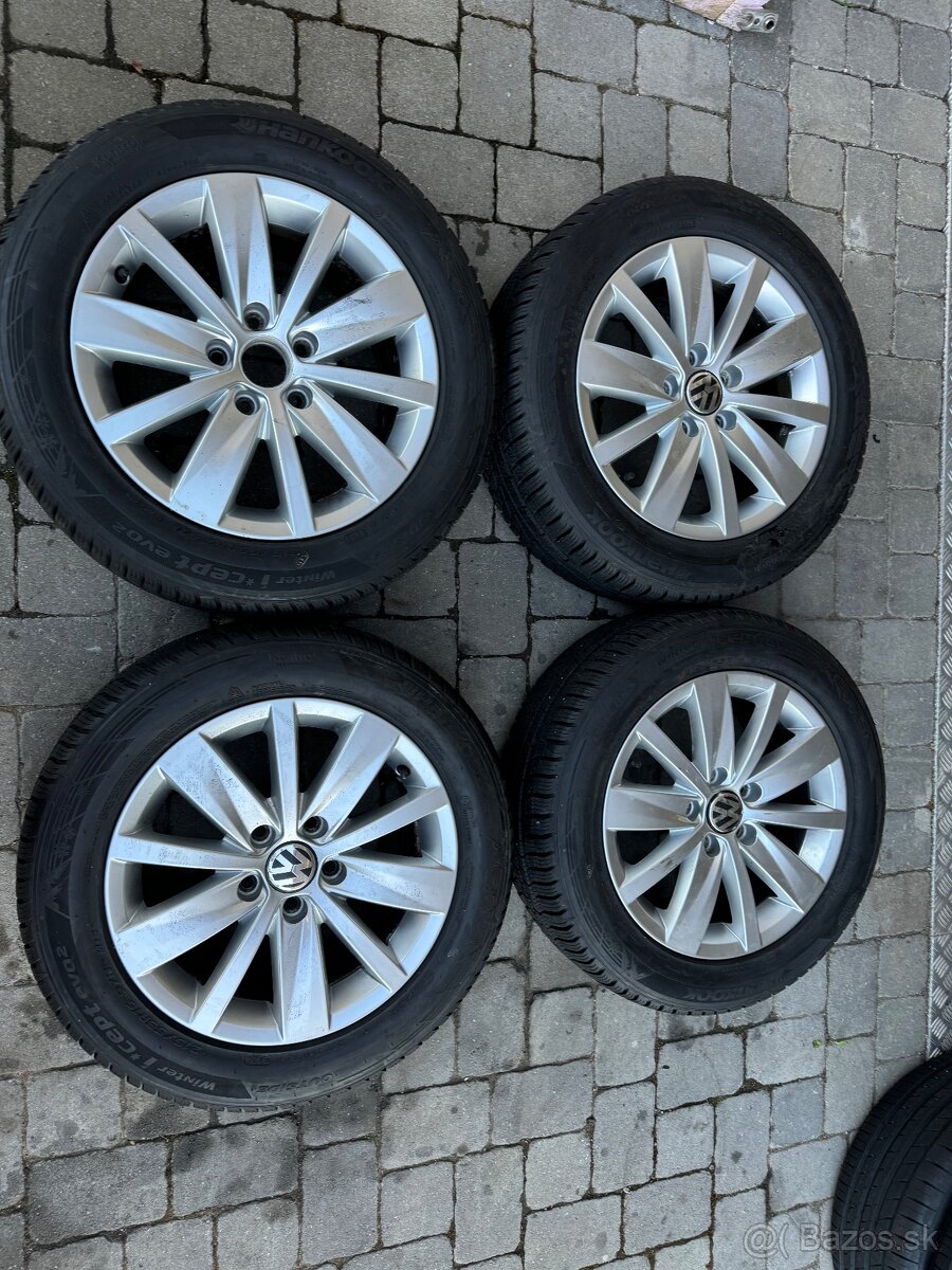 VW Passat 215/55R16