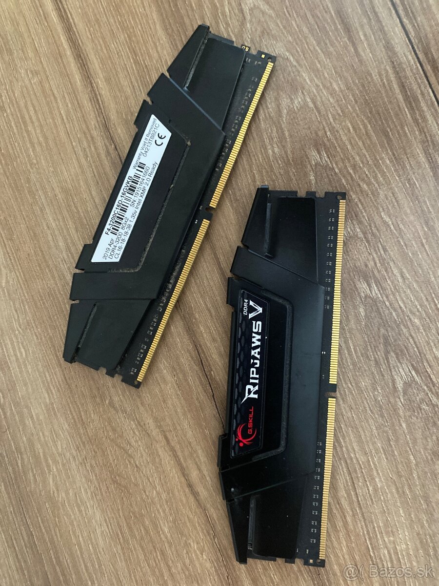 RIPJAWS DDR4-3200 2x8GB