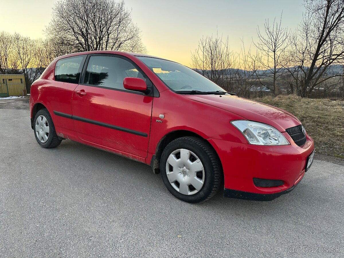 Toyota Corolla 1,4 VVTi terra hatchback 3dv