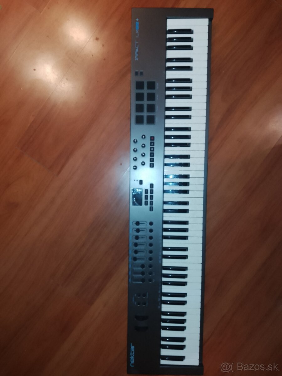 Midi controller Nektar Impact LX88+ (pre Cubase uzivatelov)