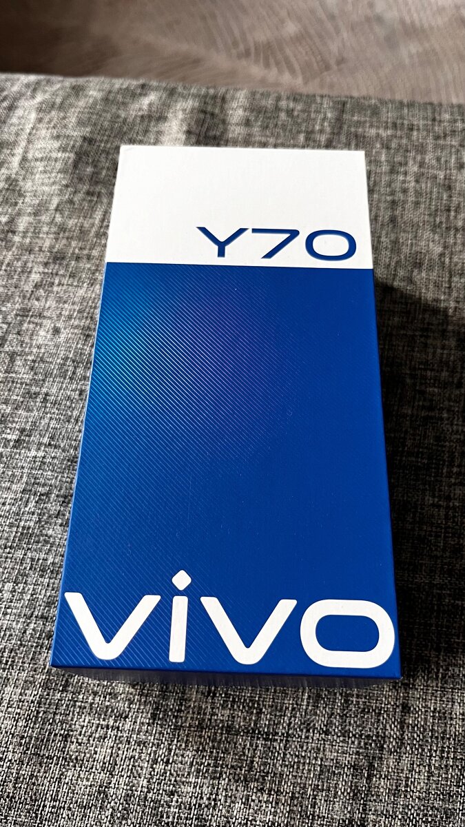 Vivo y70