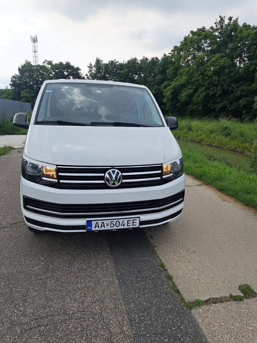 Ponúkam na prenájom 9-miestne auto VW transporter