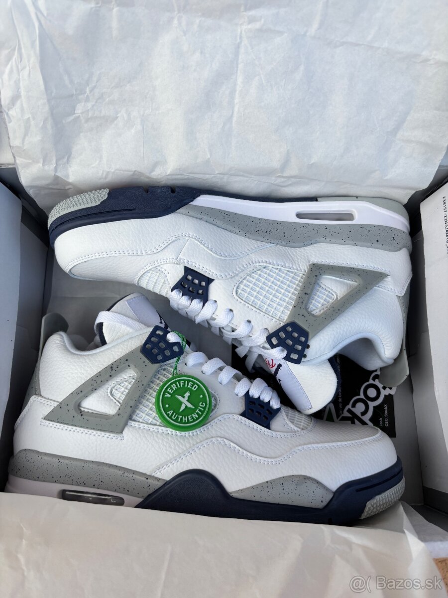 Air Jordan 4 Retro Midnight Navy